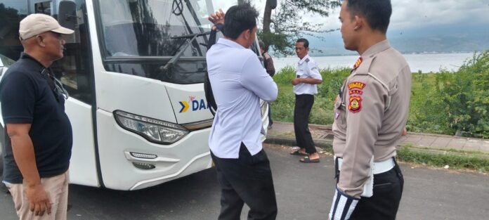 9d7b7034-e2b2-46d5-a3bd-ad81f2092444