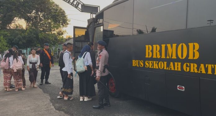 a8718017-f0e8-450c-b59c-e0201b07fa6e