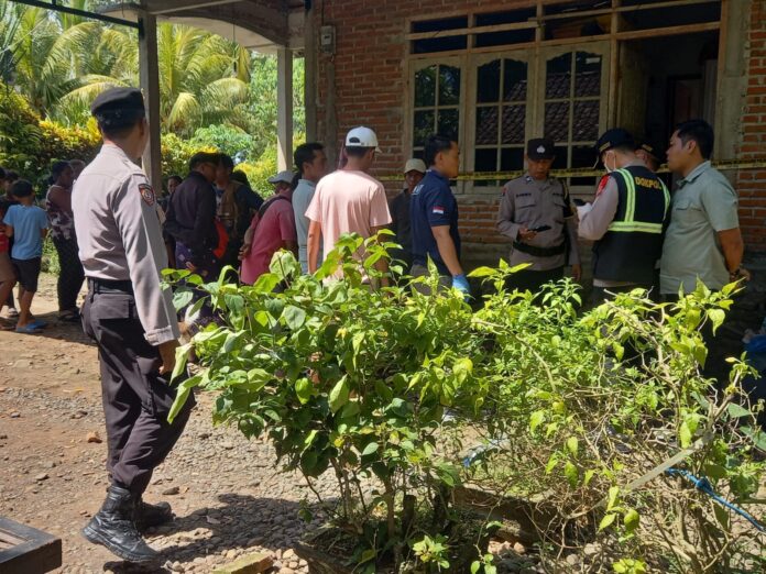 PHOTO-2025-12-05-21-58-56